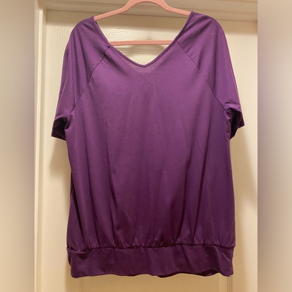 Lane Bryant, relaxed fit, purple top with small sequin-like embellishments. - Picture 4 of 5